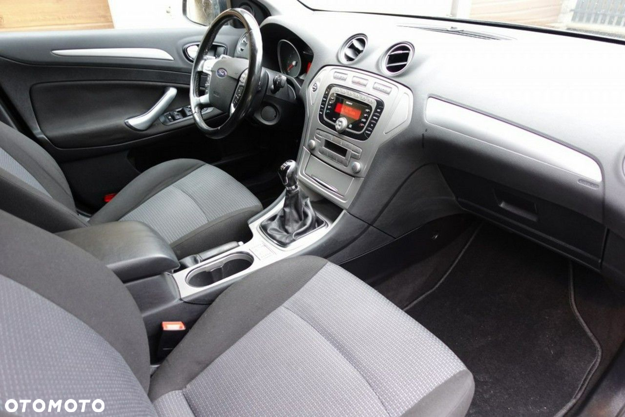 Ford Mondeo - 11