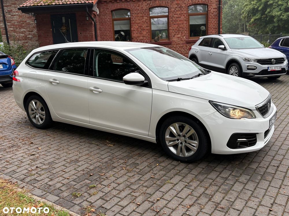 Peugeot 308 - 4