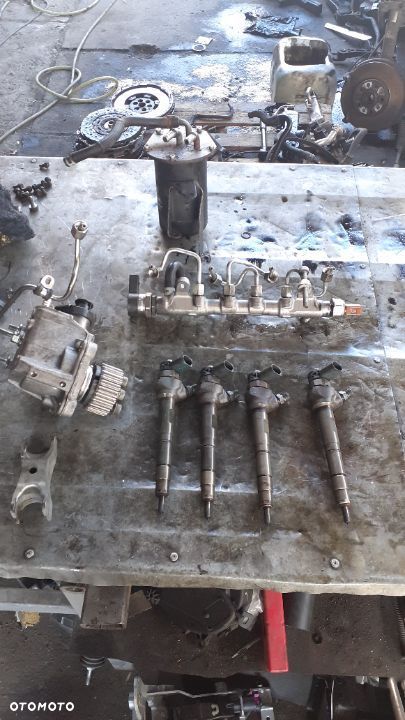 Układ paliwowy Pompa Wtryski listwa 2.0 CFF 1.6 CAY - 1