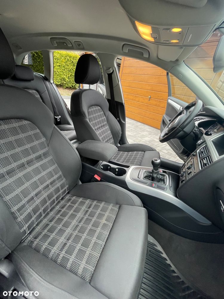 Audi A4 Avant 2.0 TDI DPF Ambiente - 12