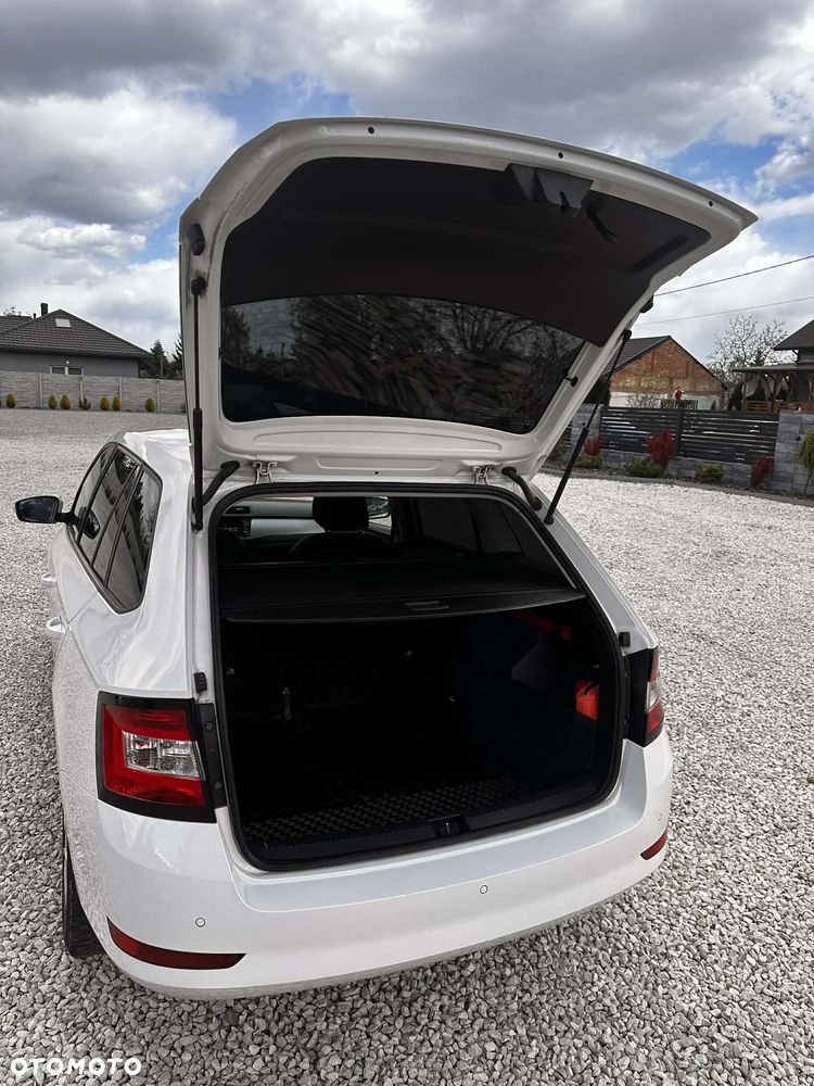 Skoda Fabia 1.0 TSI Style - 16