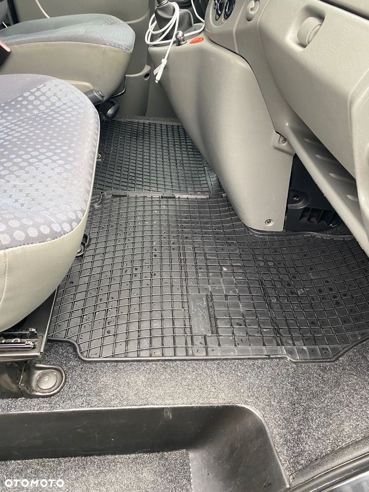 Opel Vivaro L2H1 2.9t - 38