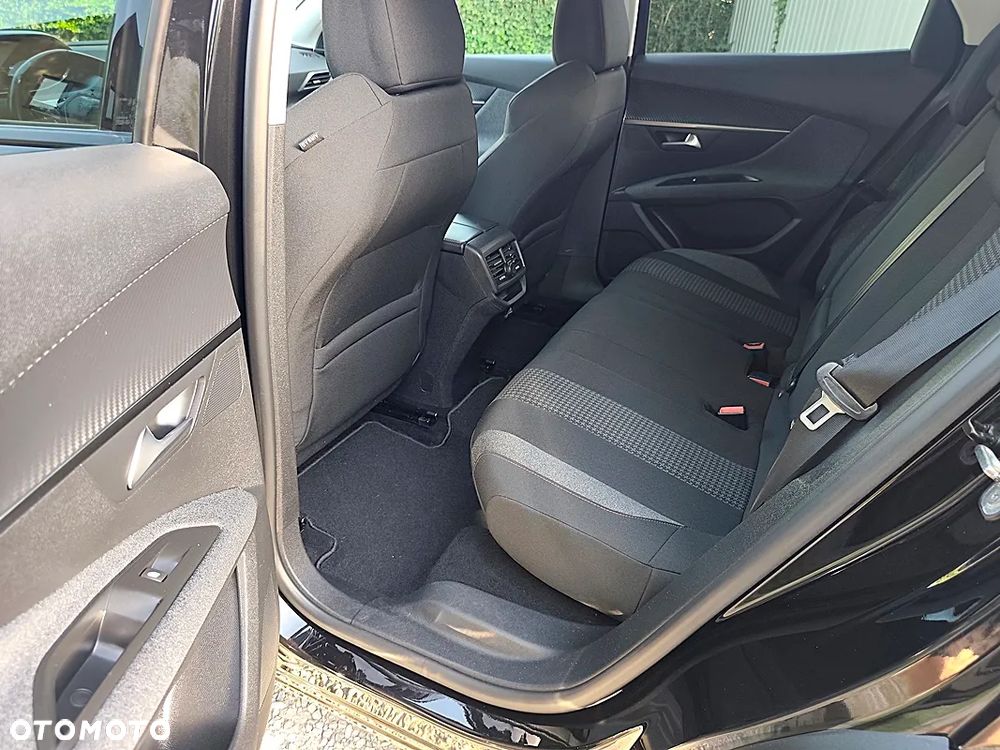 Peugeot 3008 PureTech 130 Stop & Start GPF Active - 19