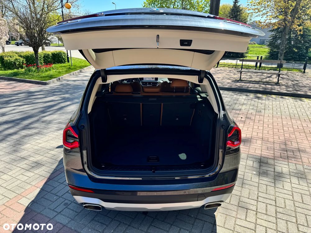 BMW X3 xDrive20d mHEV - 19