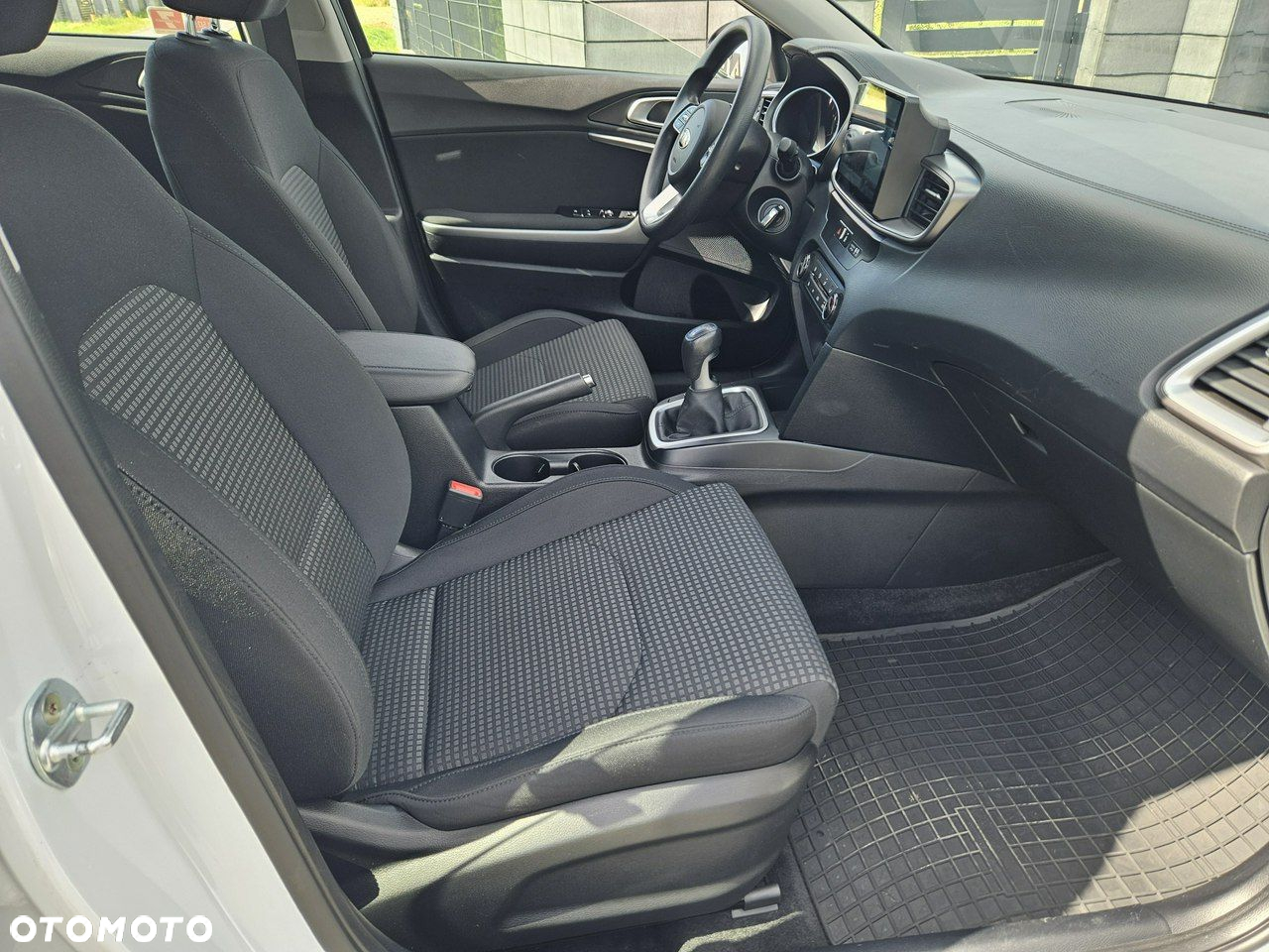 Kia Ceed - 20