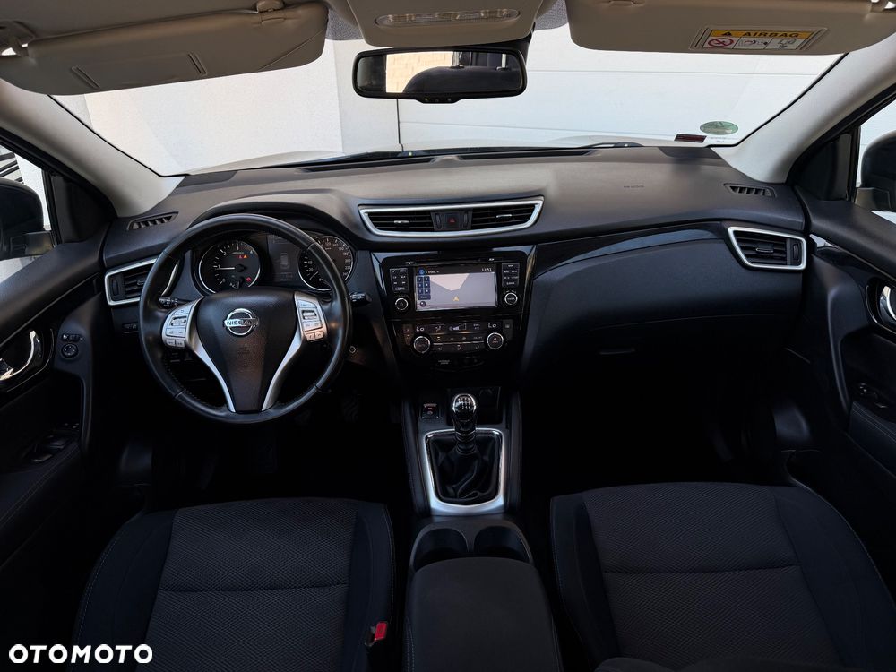 Nissan Qashqai 1.6 dCi 4 x 4 DPF tekna - 5