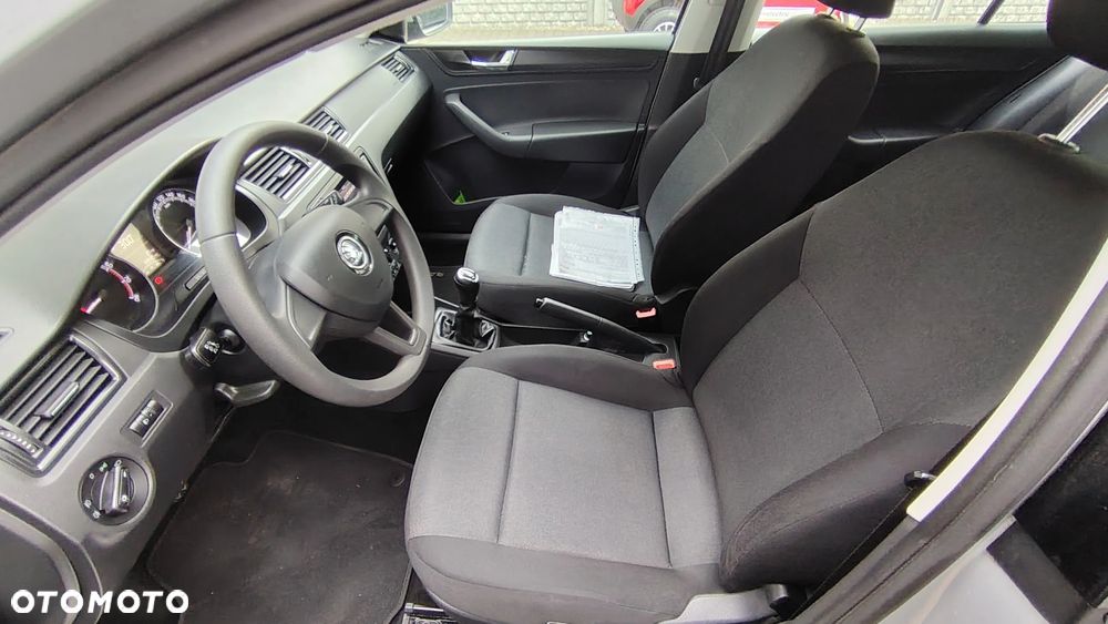 Skoda RAPID 1.0 TSI Ambition - 25