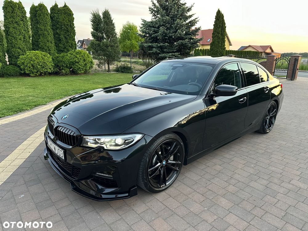 BMW Seria 3 330i M Sport - 4