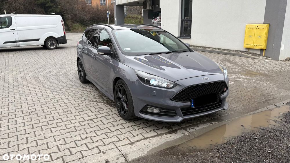 Ford Focus 2.0 TDCi ST-2 - 2