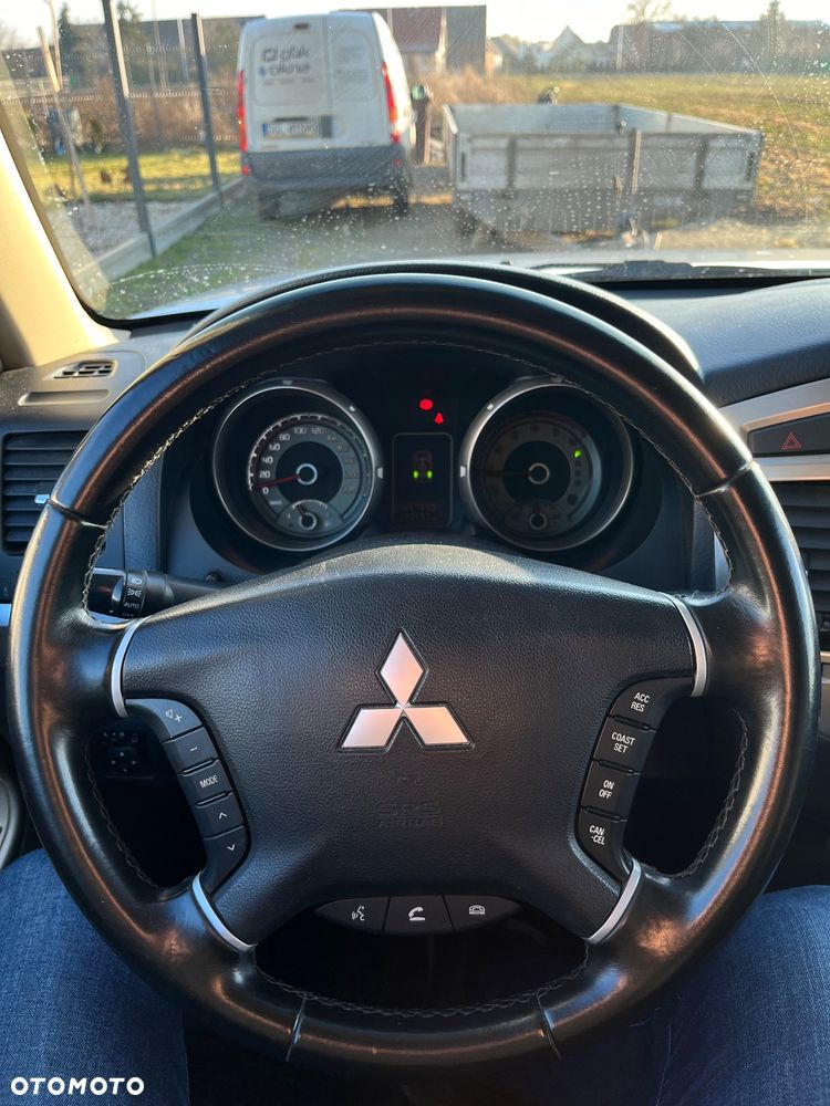 Mitsubishi Pajero 3.2 DI-D Automatik - 15