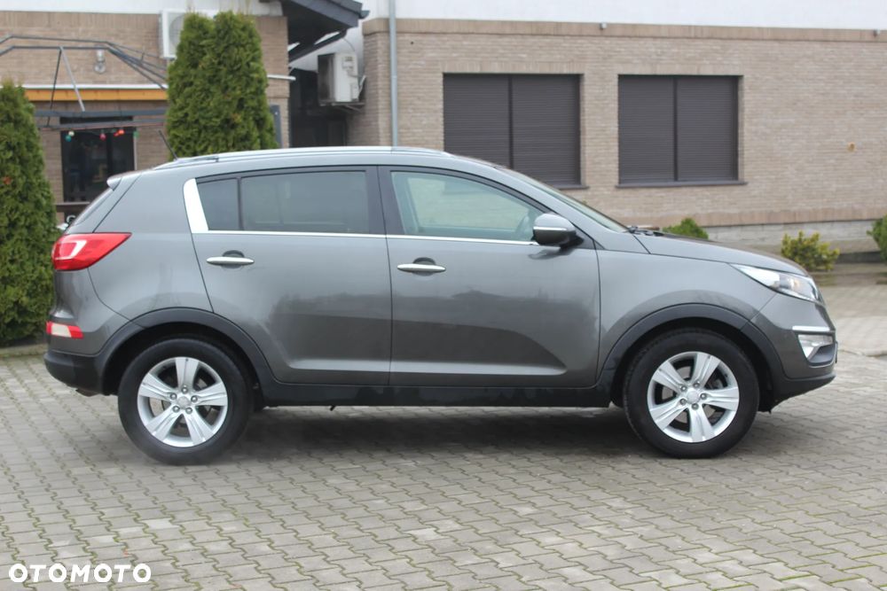 Kia Sportage 2.0 CVVT 2WD Automatik Spirit - 4