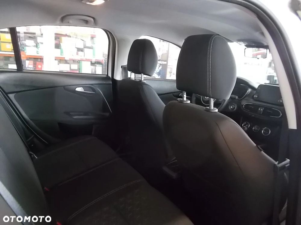 Fiat Tipo - 8