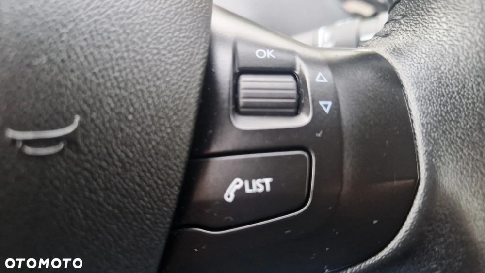 Peugeot 208 1.2 PureTech Active - 18