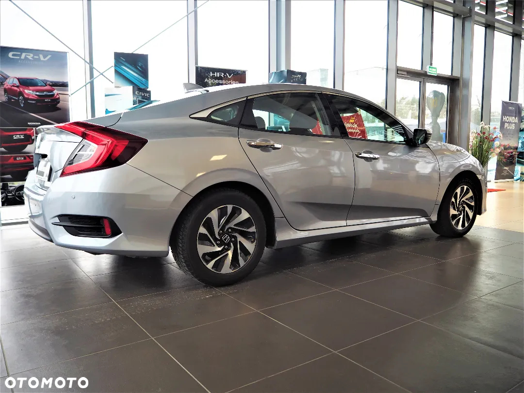 Honda Civic 1.5 T Comfort - 8