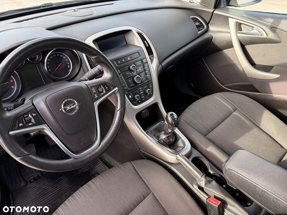 Opel Astra 1.4 Turbo - 9