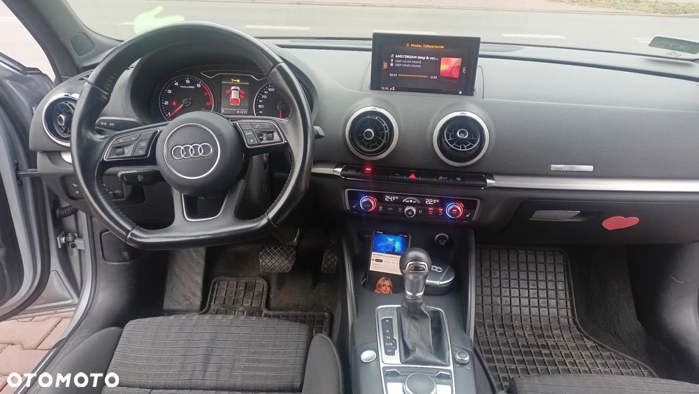 Audi A3 Sportback 1.4 TFSI CoD S tronic - 17