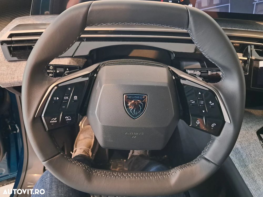 Peugeot 3008 Hybrid 145 e-DSC6 Allure - 12