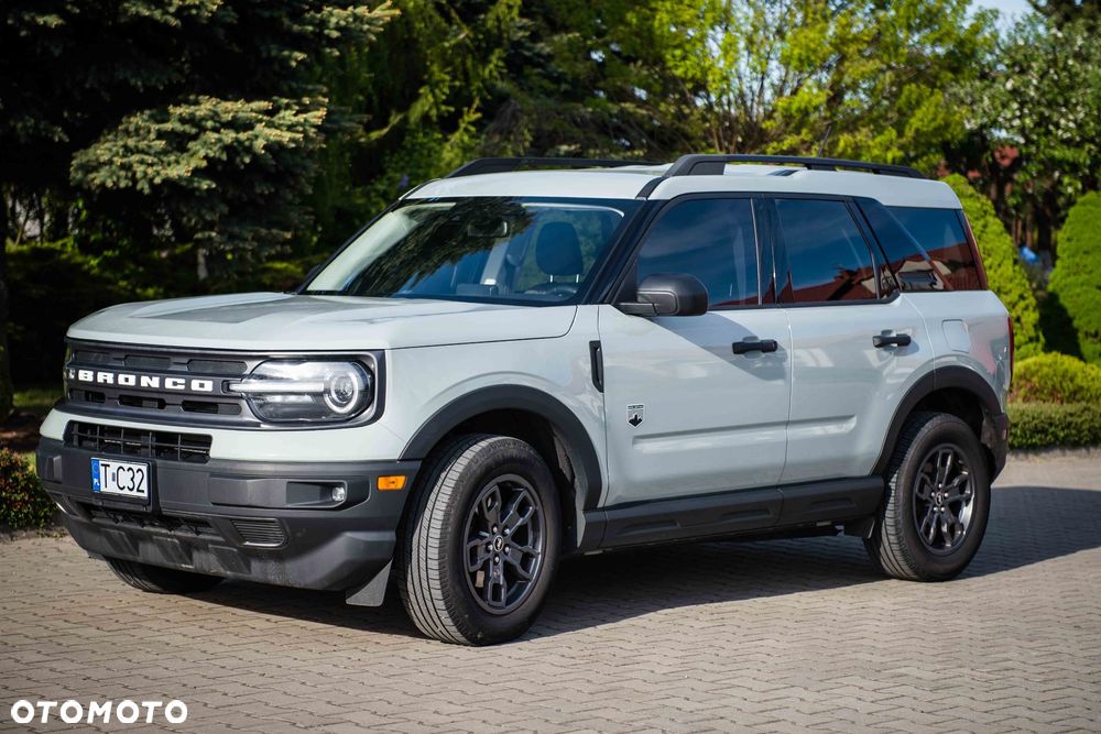 Ford Bronco - 3