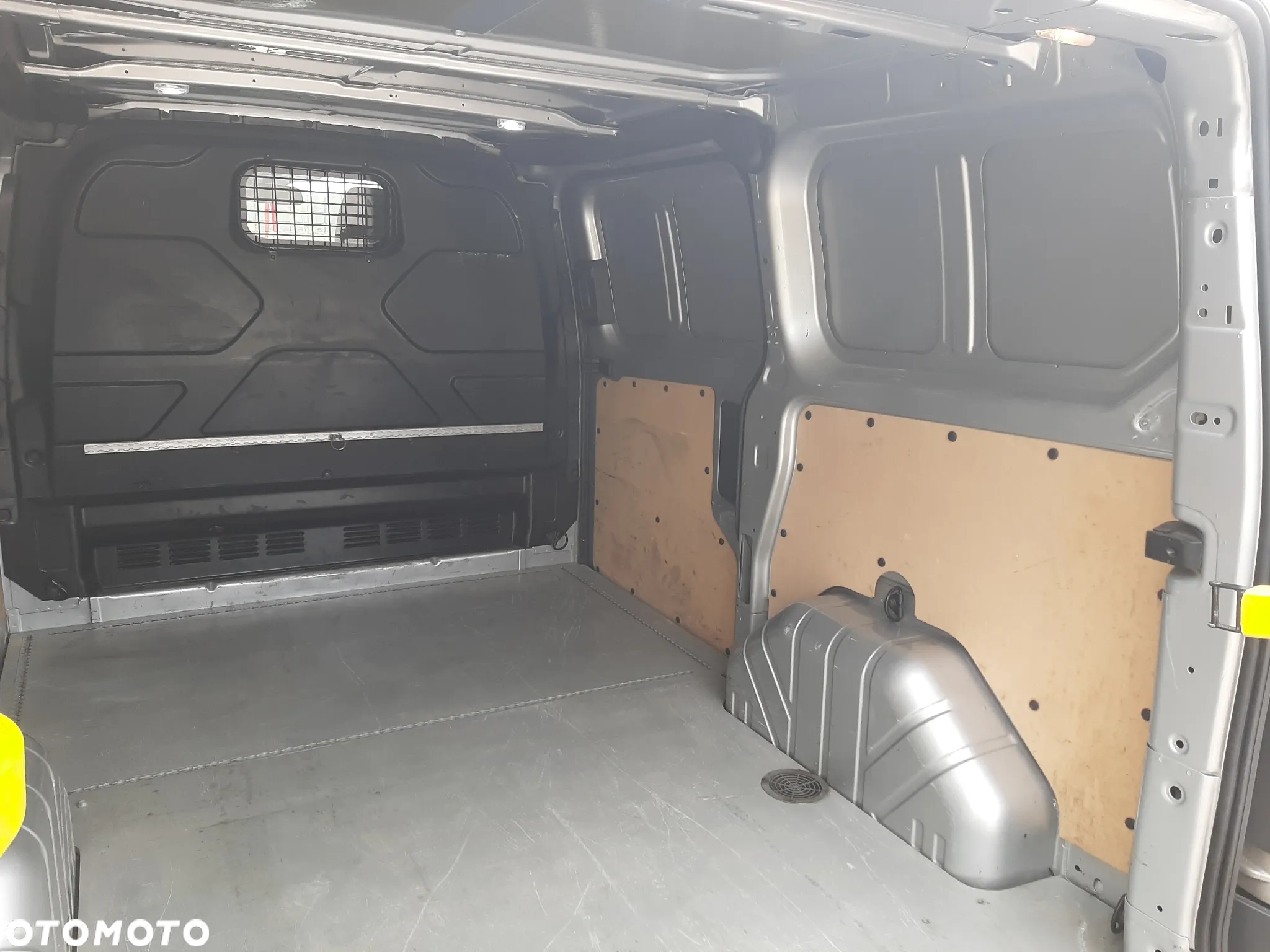 Ford Transit - 26