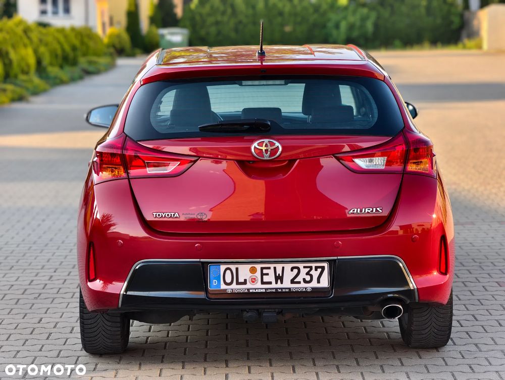 Toyota Auris 2.0 D-4D Executive - 28