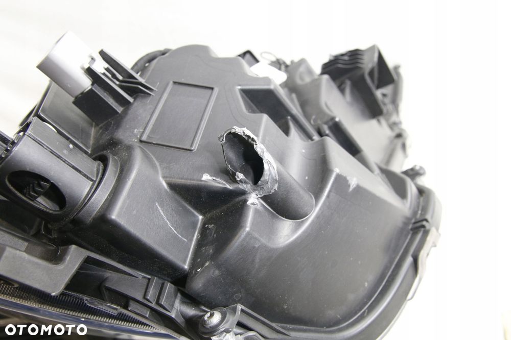 reflektor lampa full led podstawa europa oryginał toyota corolla xii 12 e21 - 11