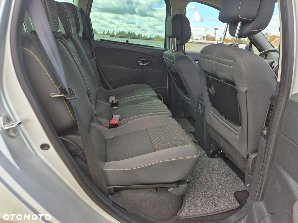 Renault Scenic 1.6 16V 110 Expression - 10
