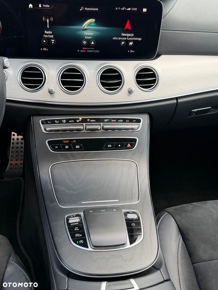 Mercedes-Benz Klasa E 220 d 4-Matic AMG - 19