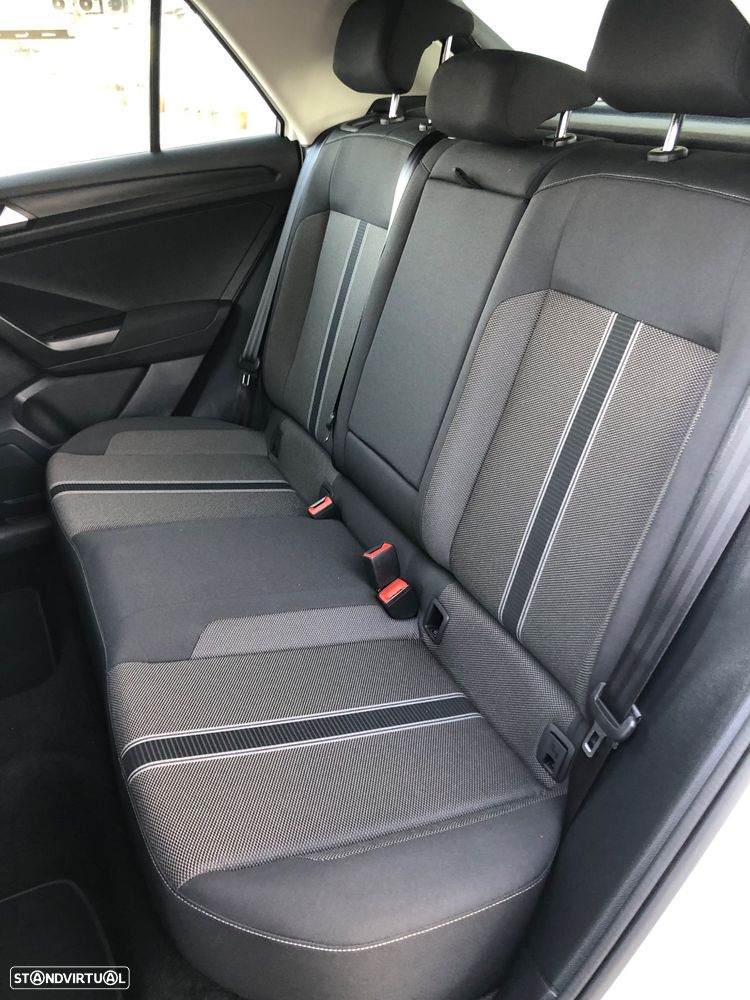 VW T-Roc 1.5 TSI Style DSG - 32
