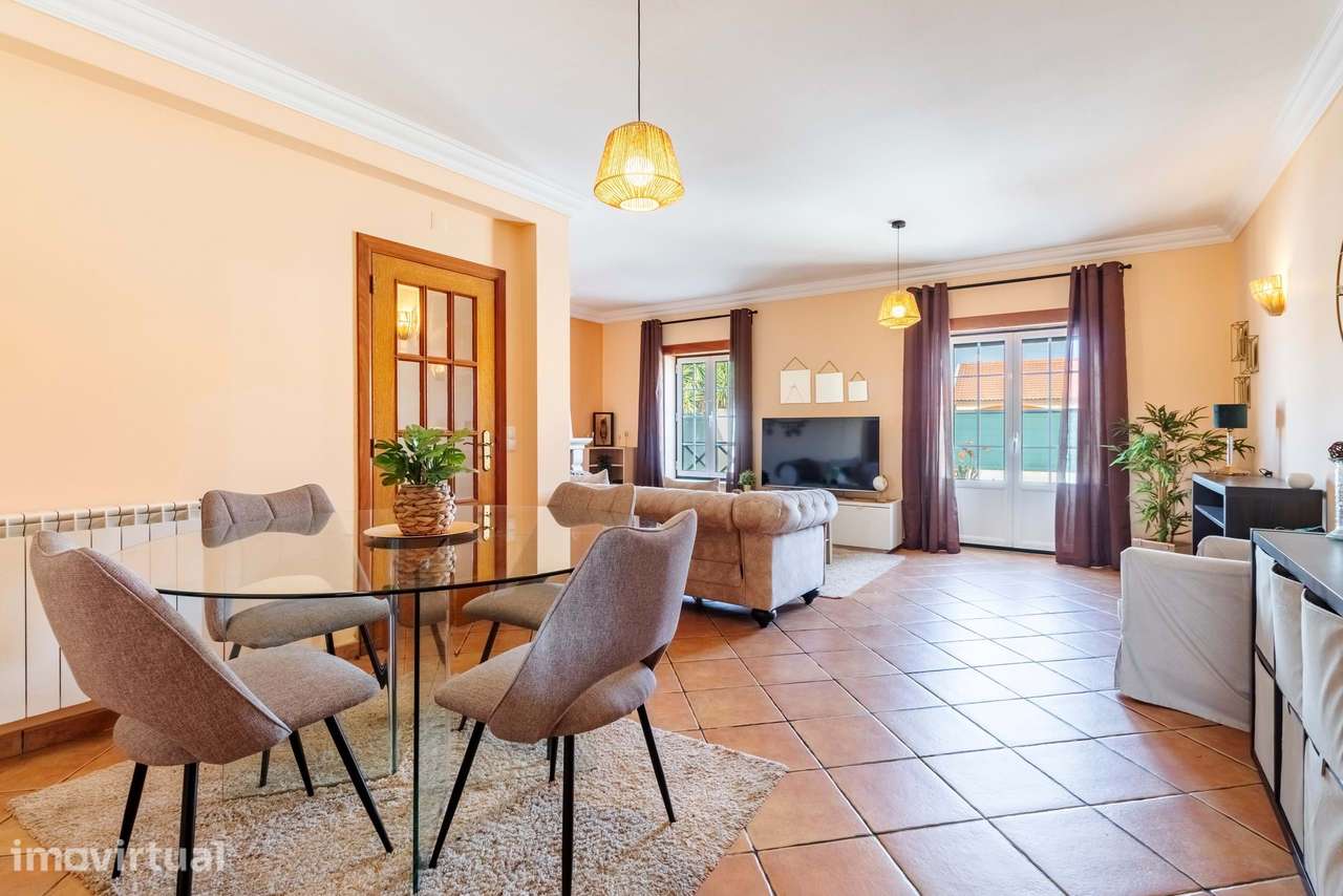 Moradia T4+1 c/ Piscina e Terreno de 560m2 na Lourinhã - Grande imagem: 3/60