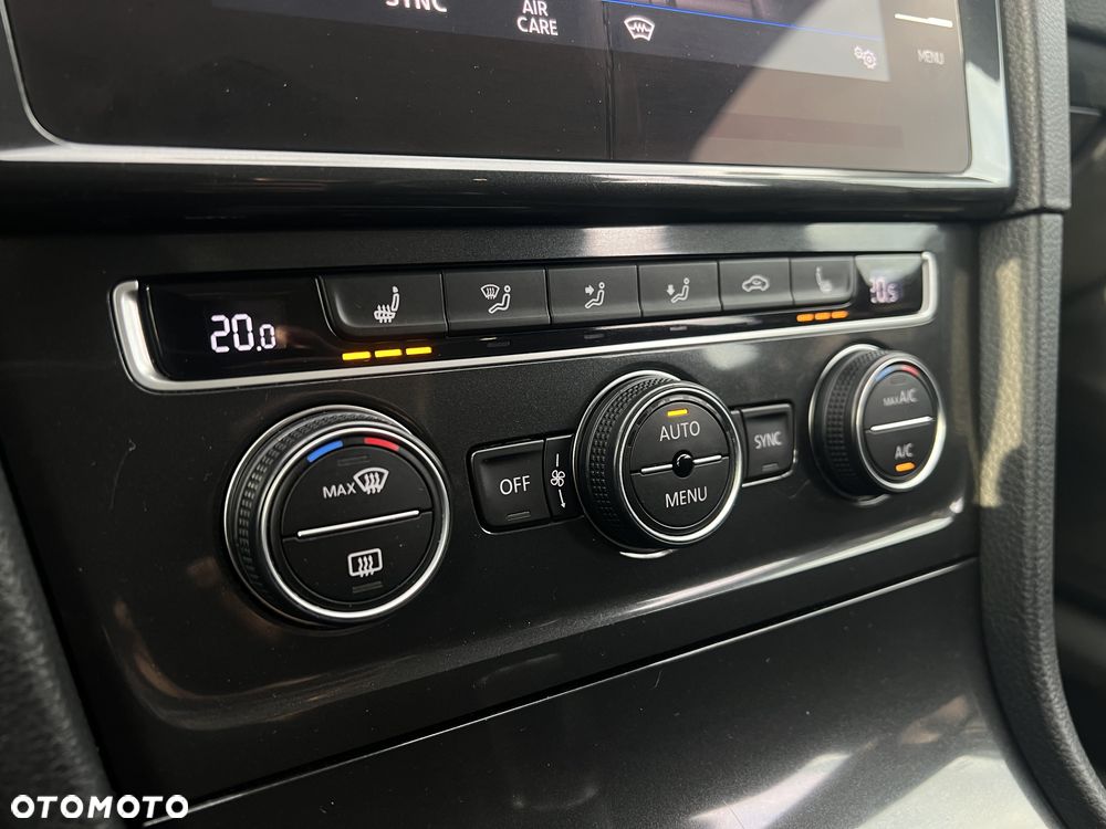 Volkswagen Golf 1.5 TSI BMT Evo Comfortline - 18