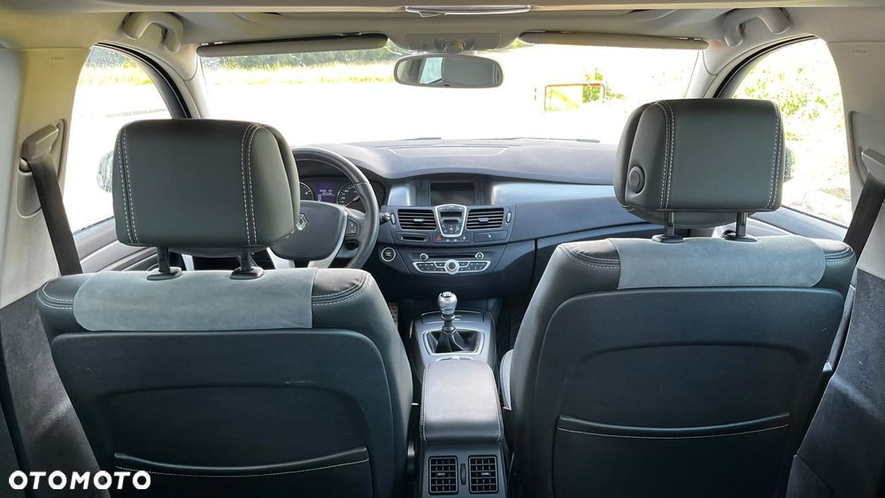Renault Laguna 2.0 DCi FAP GT - 24
