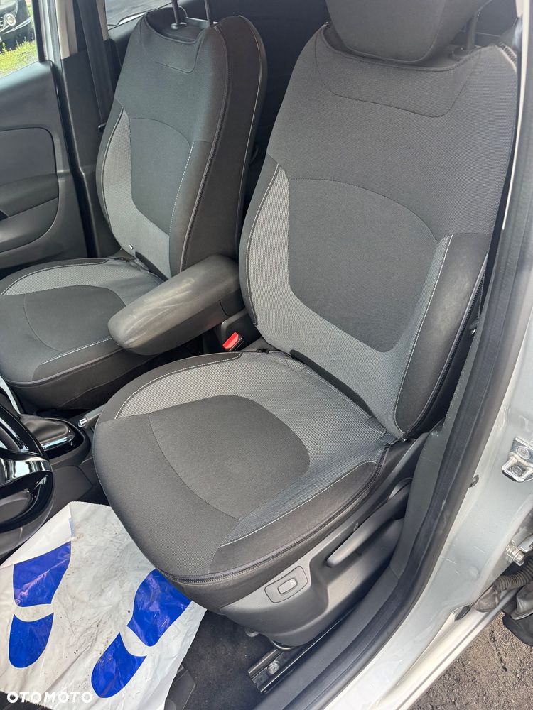 Renault Captur - 37