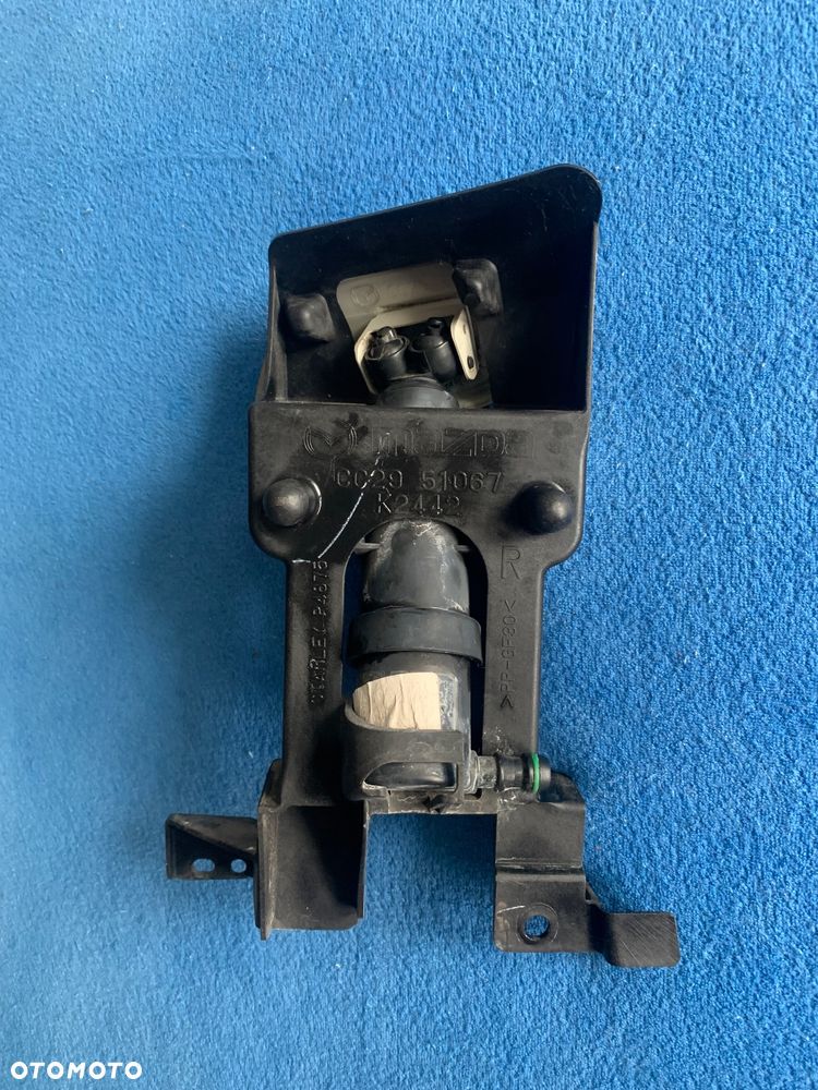 Mazda 5 CR CW 2005/2017r Mazda 3 BK 2003/2008r Spryskiwacz lampy koszyk spryskiwacza zaślepka spryskiwacza pompka wężyk zbiornik zapłonnik xenon - 2