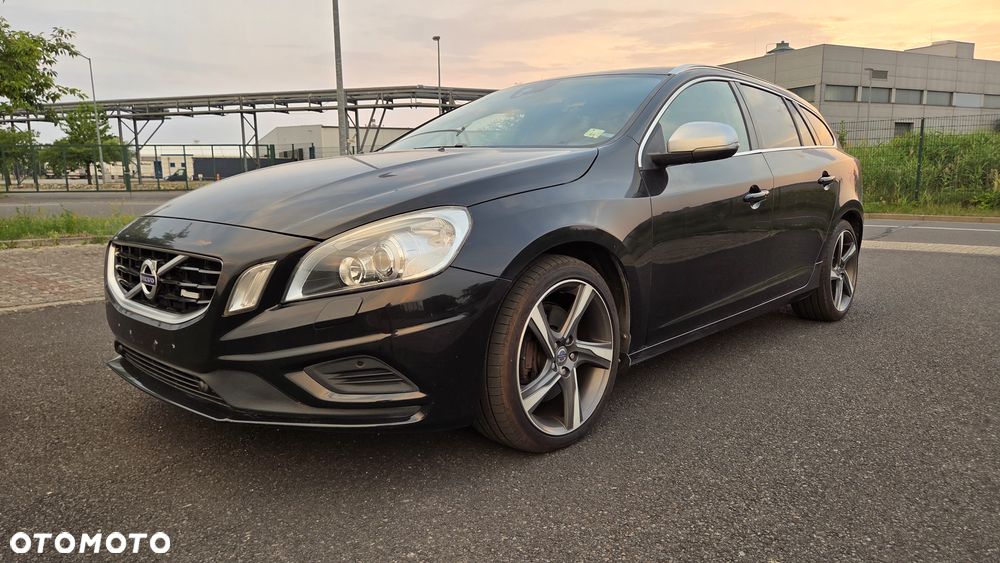 Volvo V60 D5 Geartronic RDesign - 1