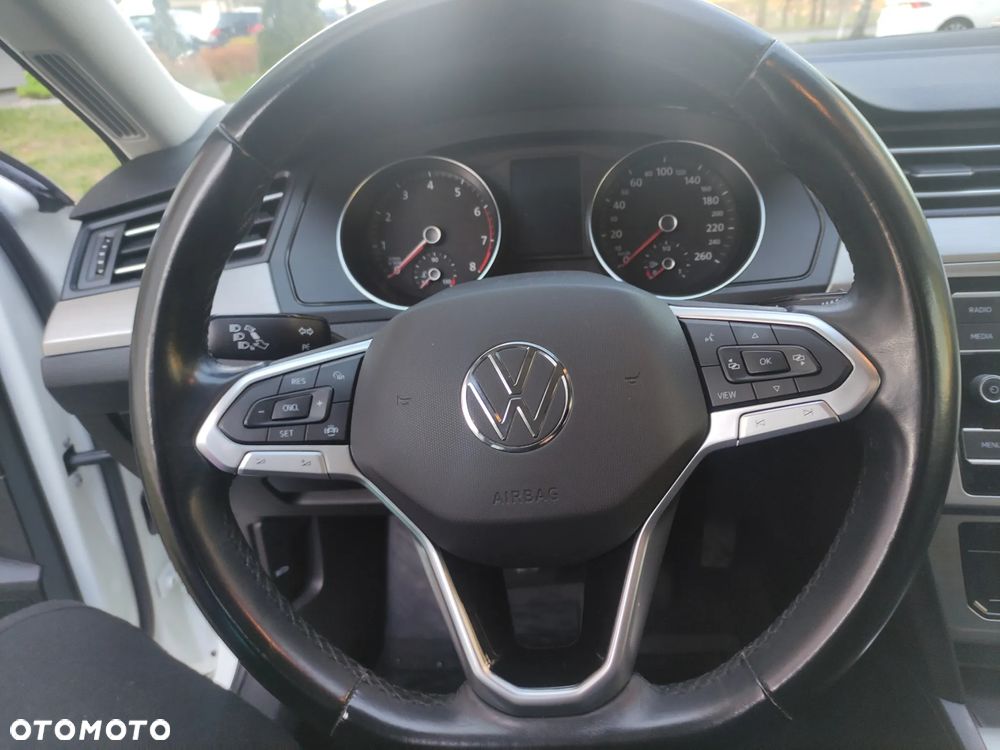 Volkswagen Passat 1.5 TSI EVO Business - 7