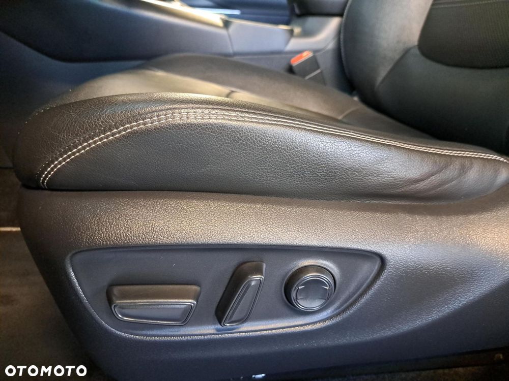 Toyota RAV4 2.5 Hybrid Executive 4x4 - 33