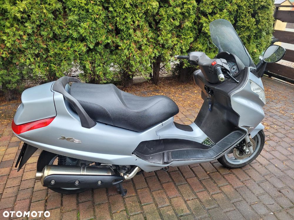 Piaggio X8 - 4