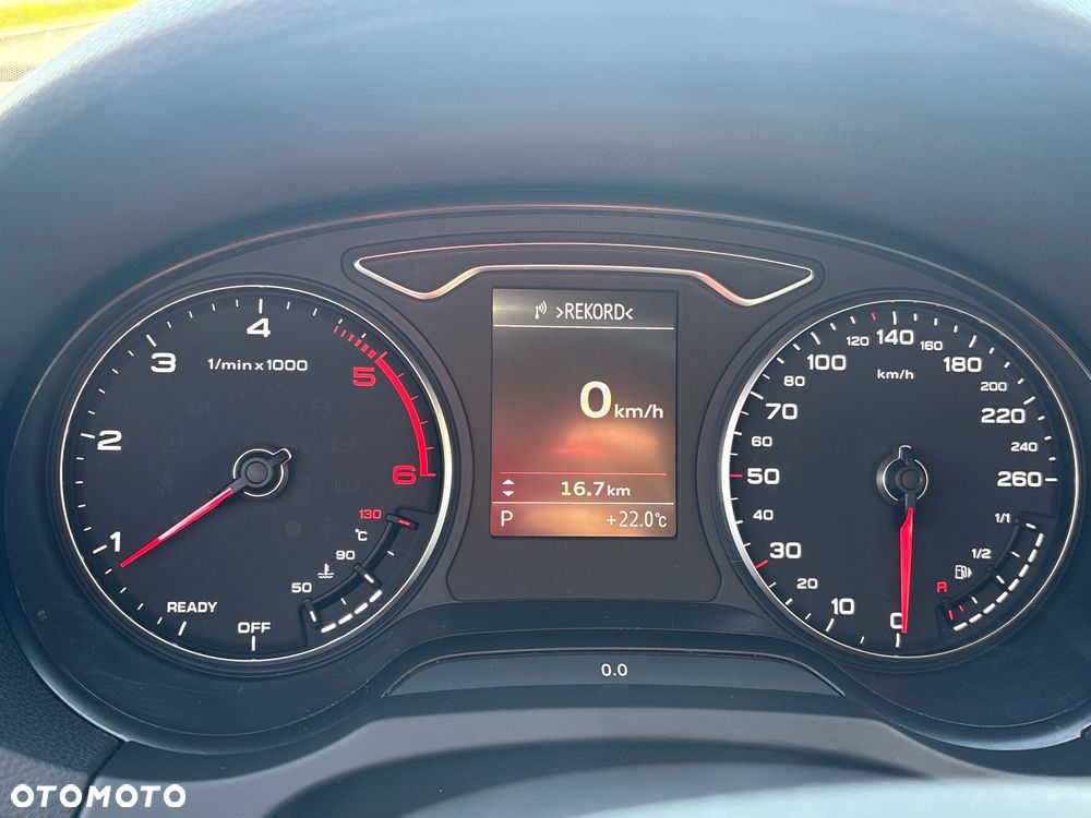 Audi A3 Sportback 2.0 TDI S tronic - 23