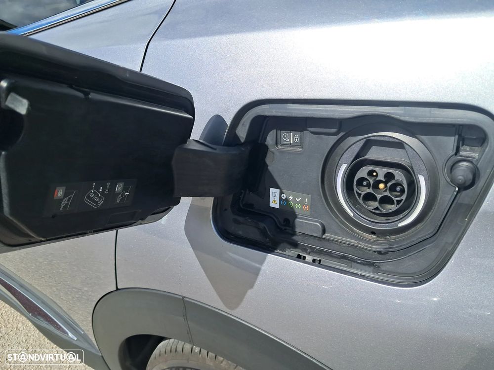 Peugeot 3008 1.6 Hybrid GT Pack e-EAT8 - 15