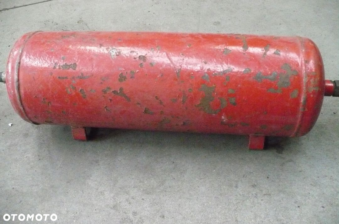 Inflator do pompowania kół osobowych OMEGA - 5