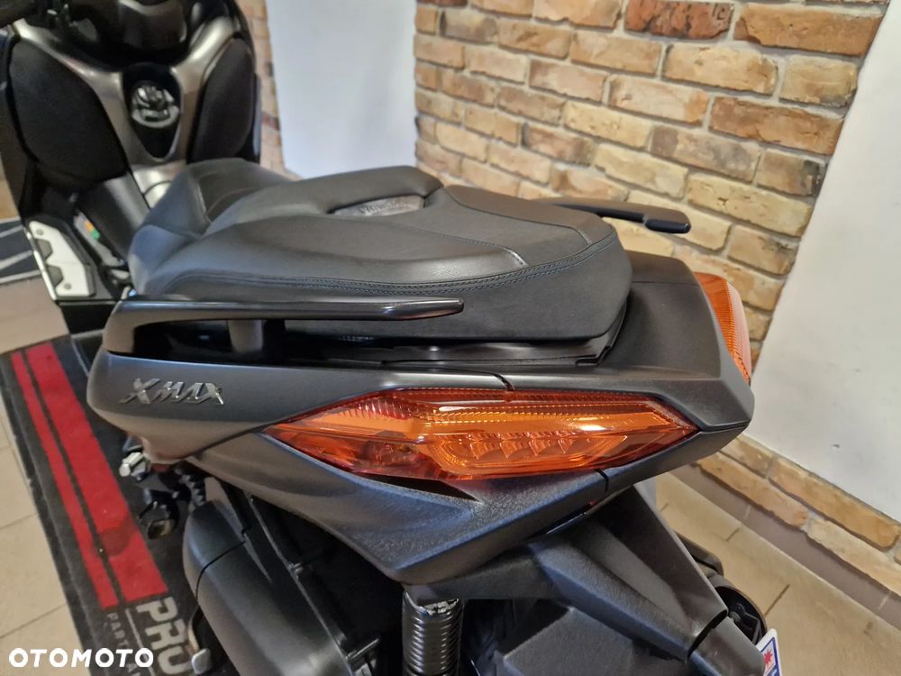 Yamaha X-max - 20