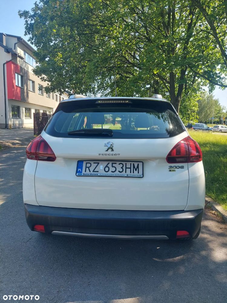 Peugeot 2008 PureTech 82 ETG5 STOP&START Allure - 3