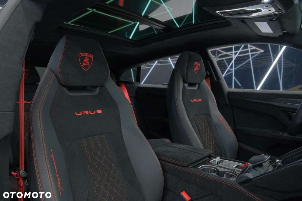 Lamborghini Urus - 28