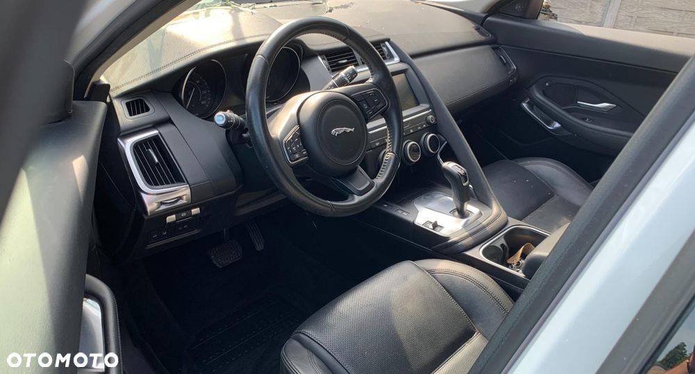 Jaguar E-Pace D180 AWD R-Dynamic HSE - 11