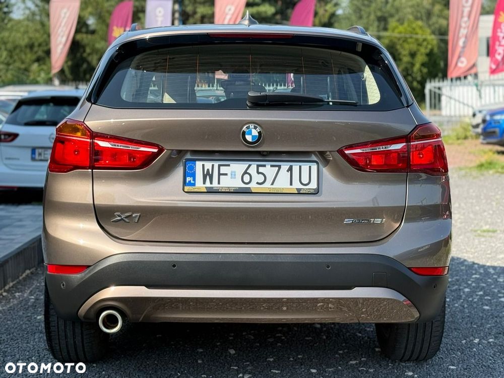 BMW X1 sDrive18i xLine - 9