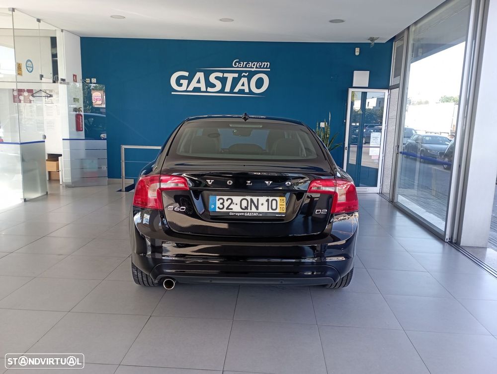 Volvo S60 2.0 D2 Momentum - 19