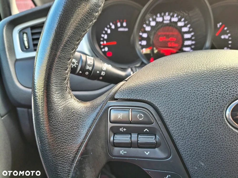Kia Ceed Cee'd 1.6 CRDi S - 31