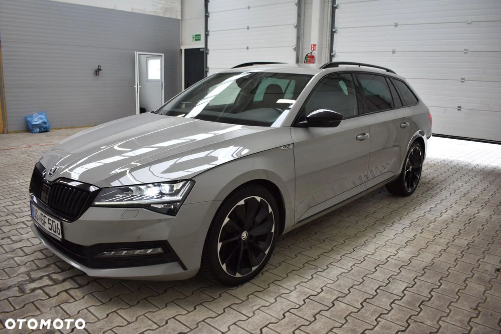 Skoda Superb 2.0 TDI Sportline DSG - 8