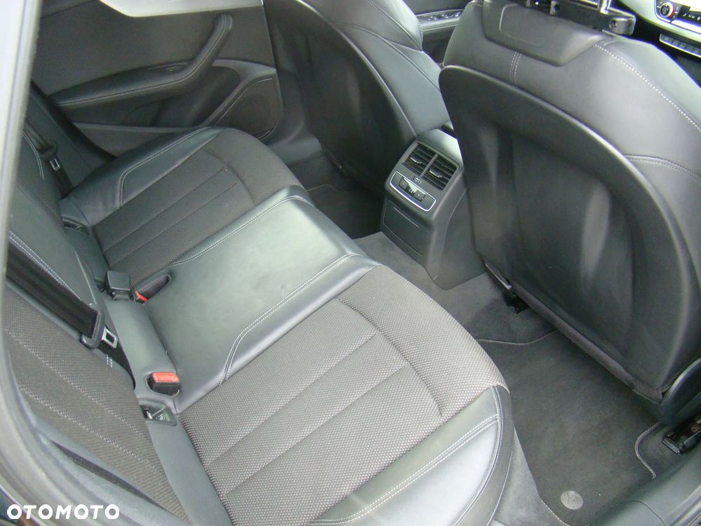 Audi A4 Avant 2.0 TFSI ultra design - 31
