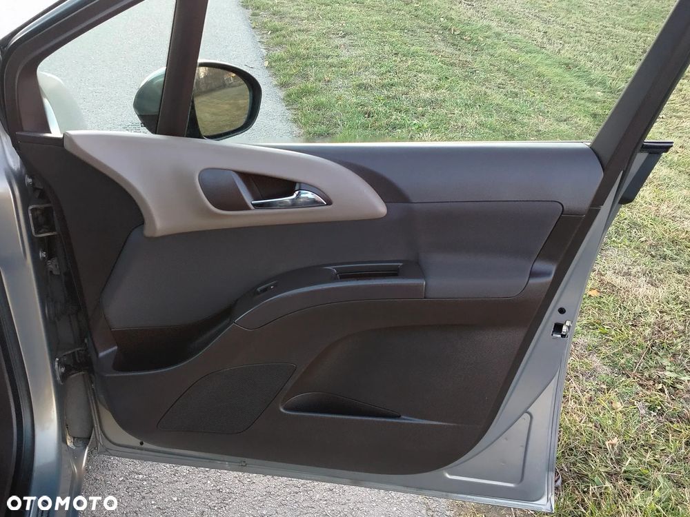 Seat Ibiza 1.4 16V Style Viva - 31